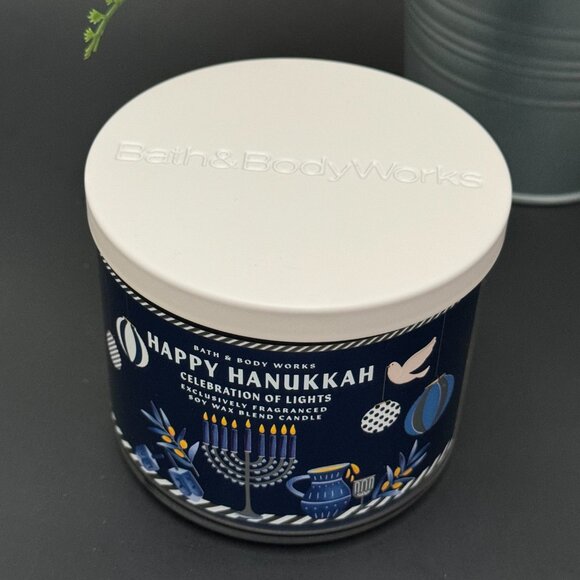 BBW Happy Hanukkah 2024 Celebration Of Lights Bath & Body Works 3 Wick Candle - Picture 4 of 10